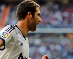 Анчелотти: «Договоренности о трансфере Игуаина нет»